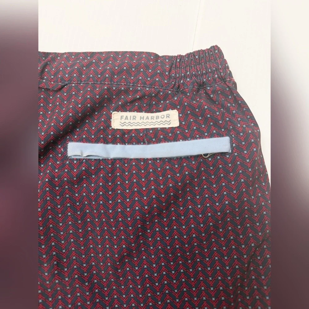 Fair Harbor Liner Red Blue Swim Active Shorts - 30